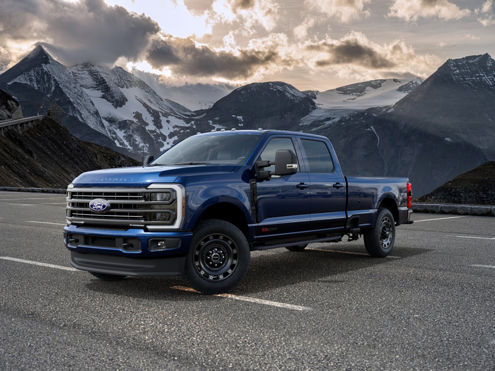 New 2027 Ford F-250SD XLT Truck