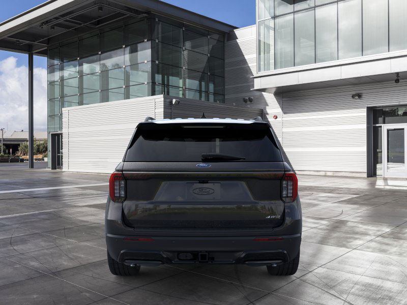 Thumbnail: 2025 Ford Explorer - 5