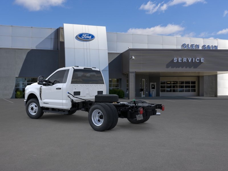 2025 Ford F-350 Super Duty Chassis Cab XL - Photo 26