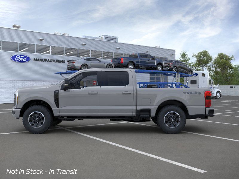 2025 Ford F-350 photo 3