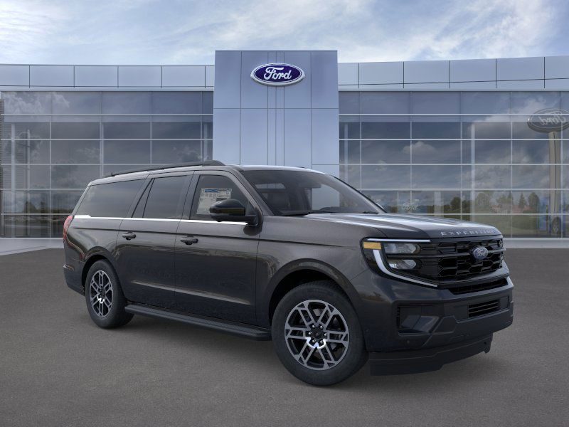 2025 Ford Expedition Active's photo