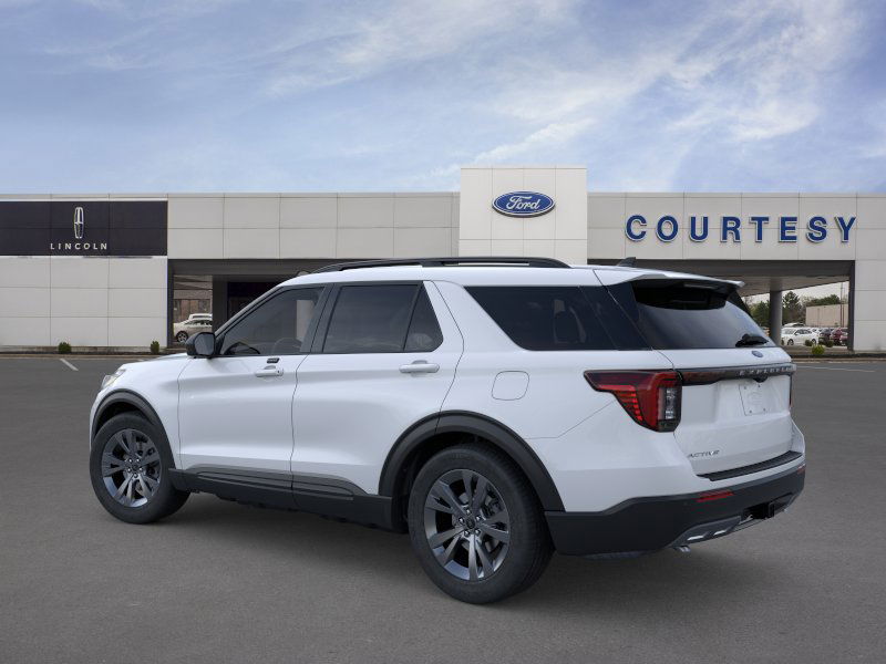 2026 Ford Explorer photo 4