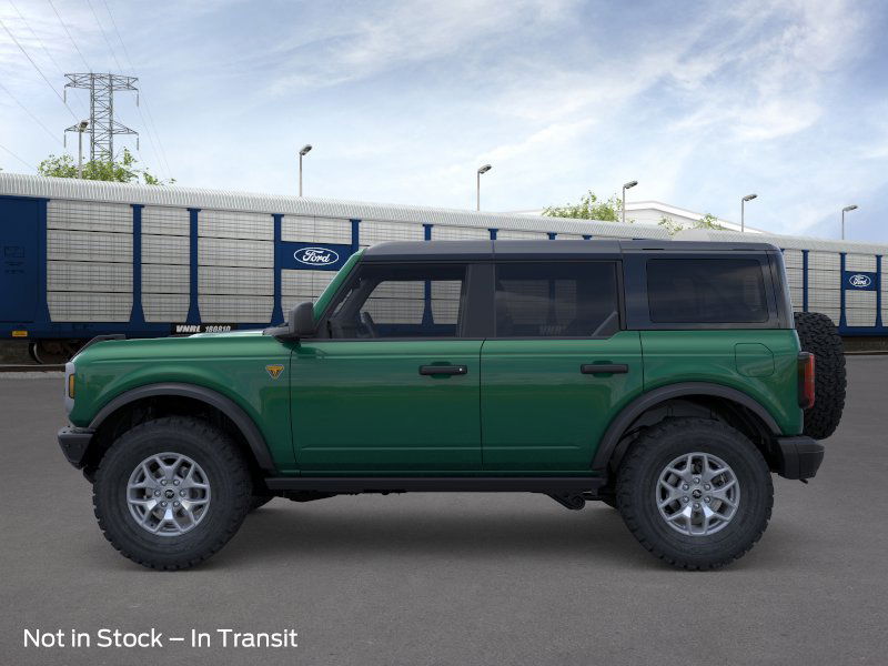 2025 Ford Bronco Badlands photo 3