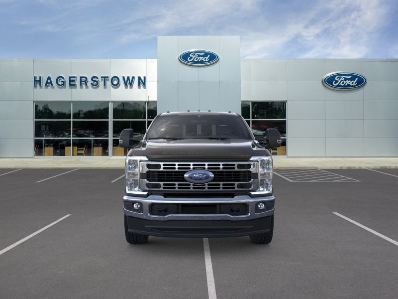 2025 Ford F-350 Super Duty XLT - Photo 12
