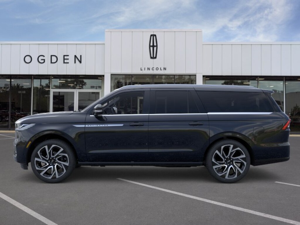 New 2026 Lincoln Navigator L Reserve SUV