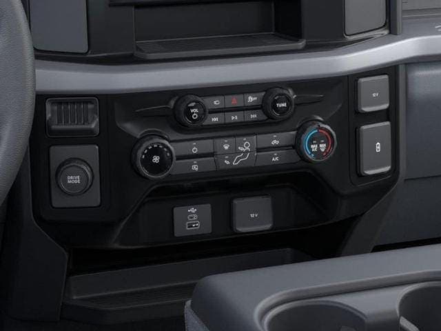 2025 Ford F-250 Super Duty XL - Photo 36