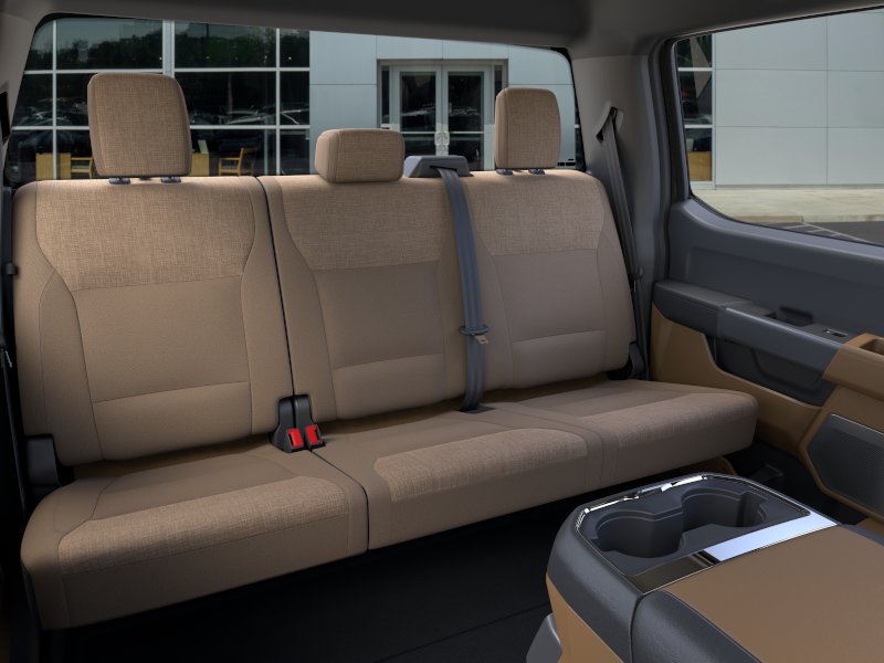 2025 Ford F-350 Super Duty XLT - Photo 17