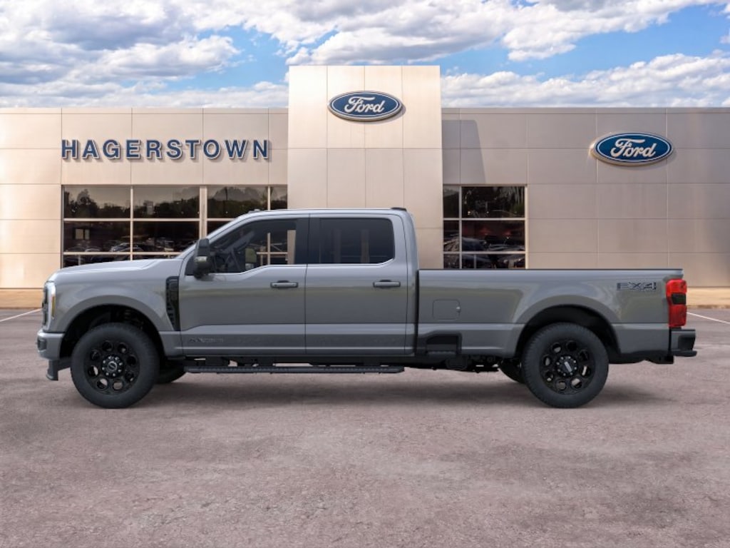 New 2026 Ford F-350 Lariat Truck Crew Cab