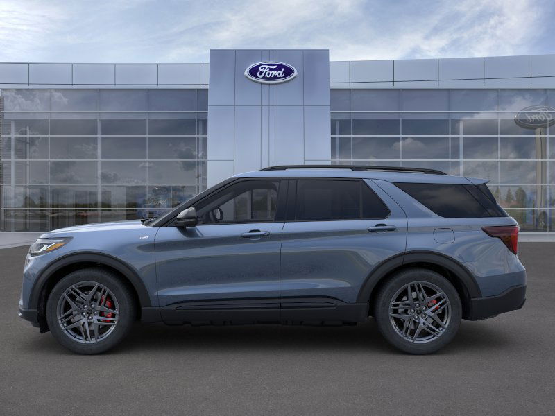 2025 Ford Explorer ST-Line photo 3