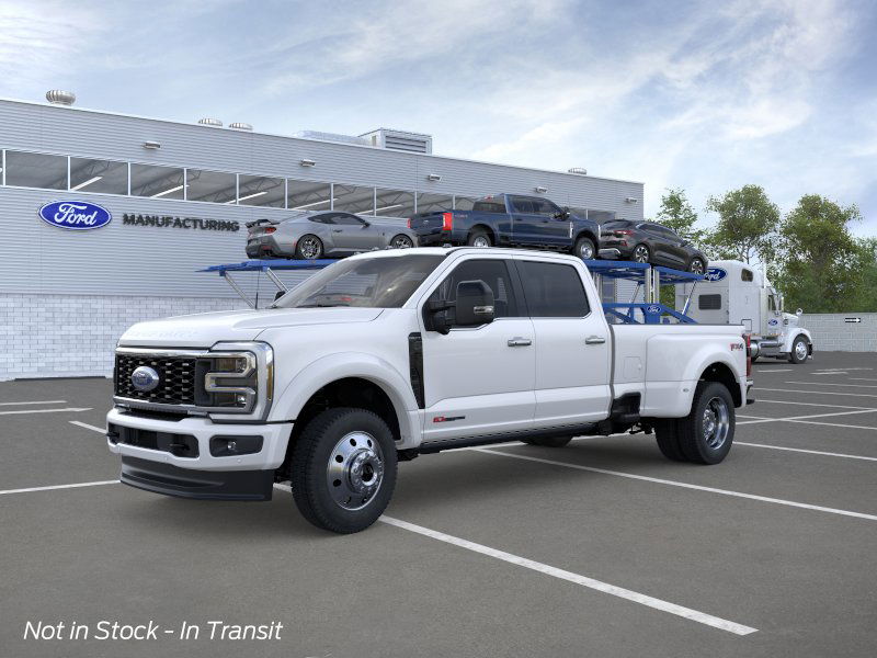 2026 Ford F-450 Super Duty Platinum's photo