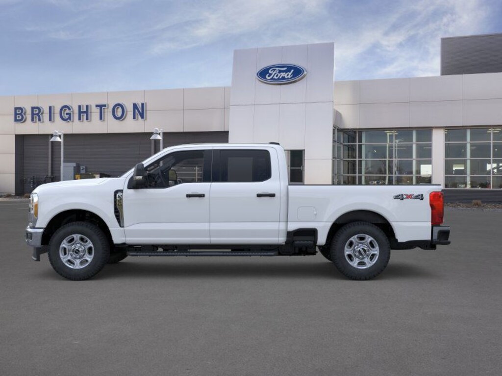 New 2026 Ford F-350SD XLT Truck Crew Cab