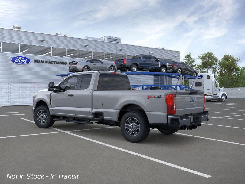 2025 Ford F-350 XLT photo 4