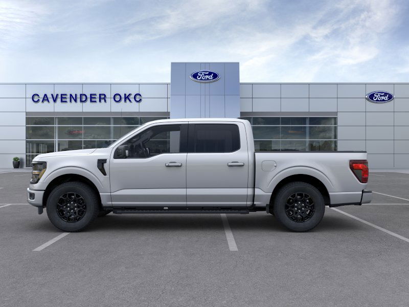 2025 Ford F-150 XLT photo 3