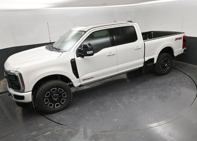 2025 Ford F-250 Super Duty Platinum - Photo 78