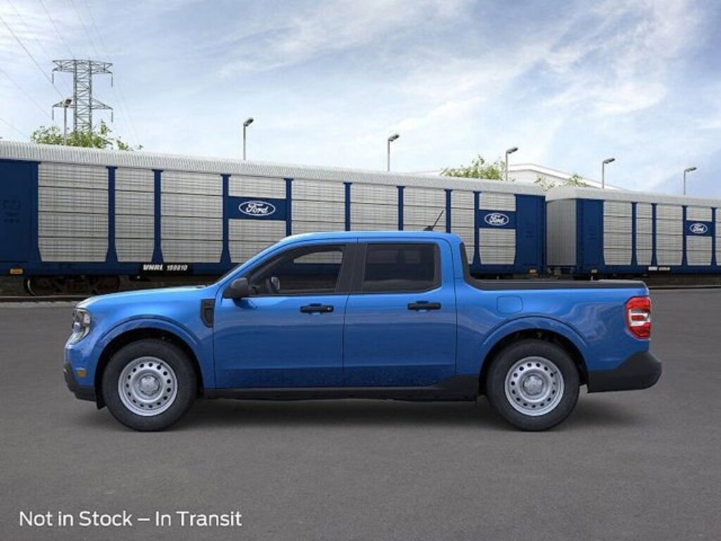 New 2025 Ford Maverick XL Truck SuperCrew