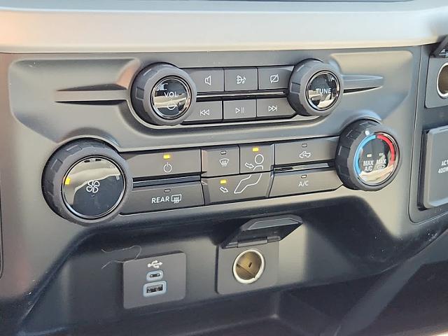 2024 Ford Super Duty F-350 SRW F-350 XL 4WD Crew Cab 179 WB 60 CA