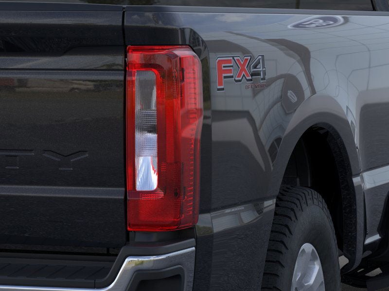 2025 Ford F-350 Super Duty XLT - Photo 21