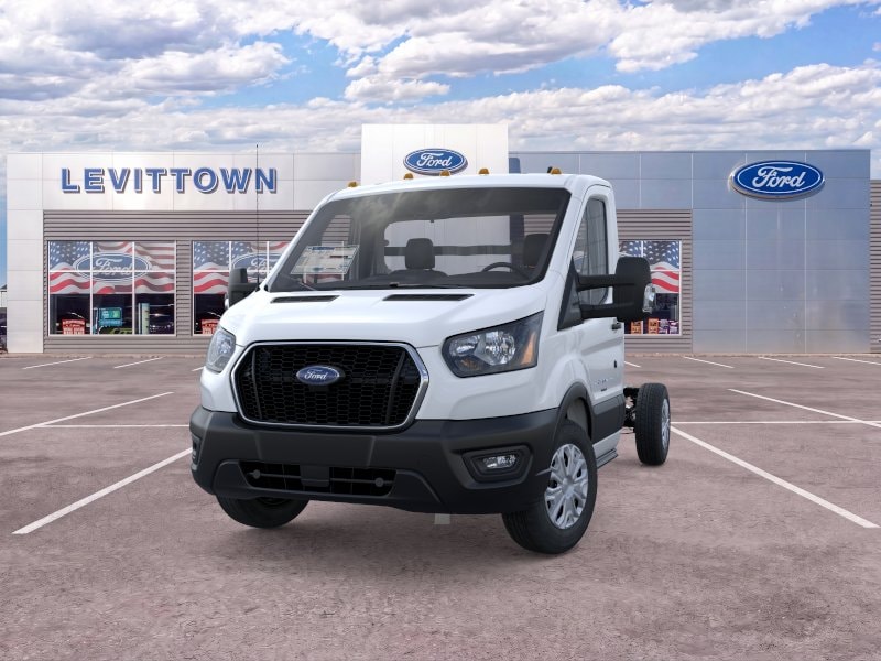 2025 Ford Transit Cutaway Base - Photo 15