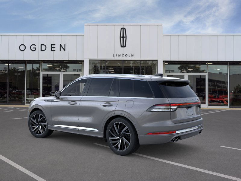 2025 Lincoln Aviator Black Label photo 4