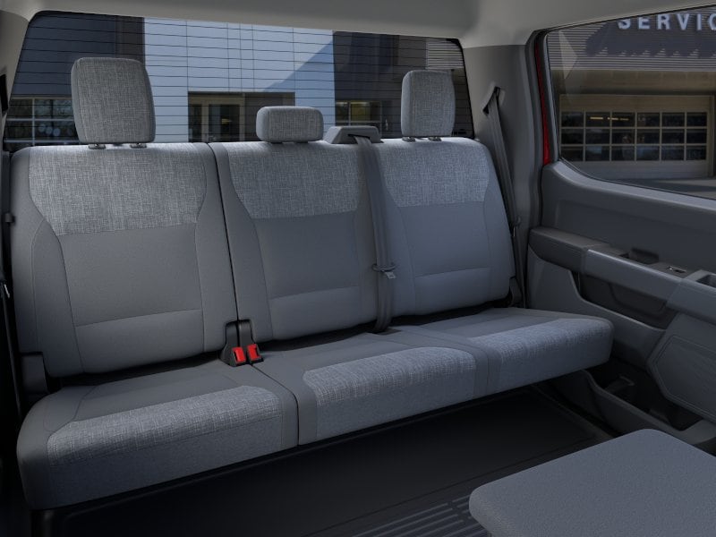 2025 Ford F-350 Super Duty Chassis Cab XLT - Photo 33