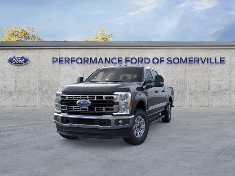 2025 Ford F-350 XLT photo 2