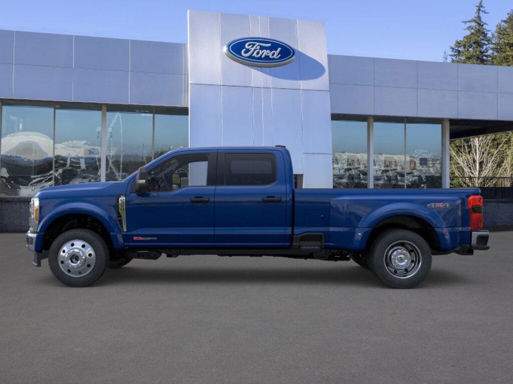 New 2026 Ford F-450 XLT DRW Truck Crew Cab