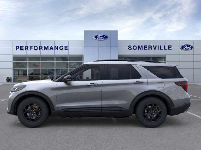 2026 Ford Explorer photo 2