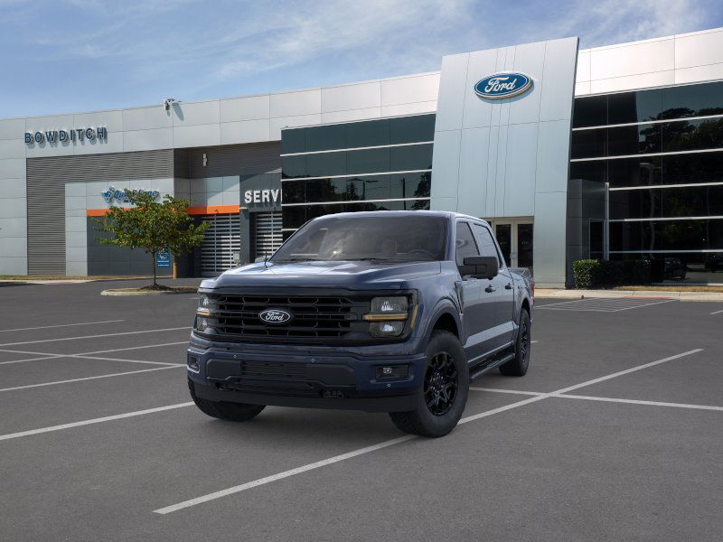 2025 Ford F-150 XLT photo 2