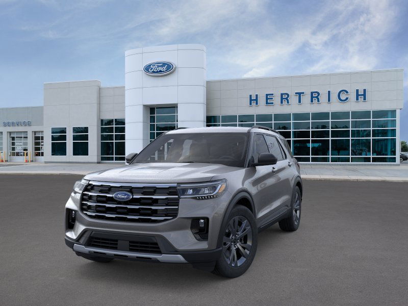 2026 Ford Explorer photo 2