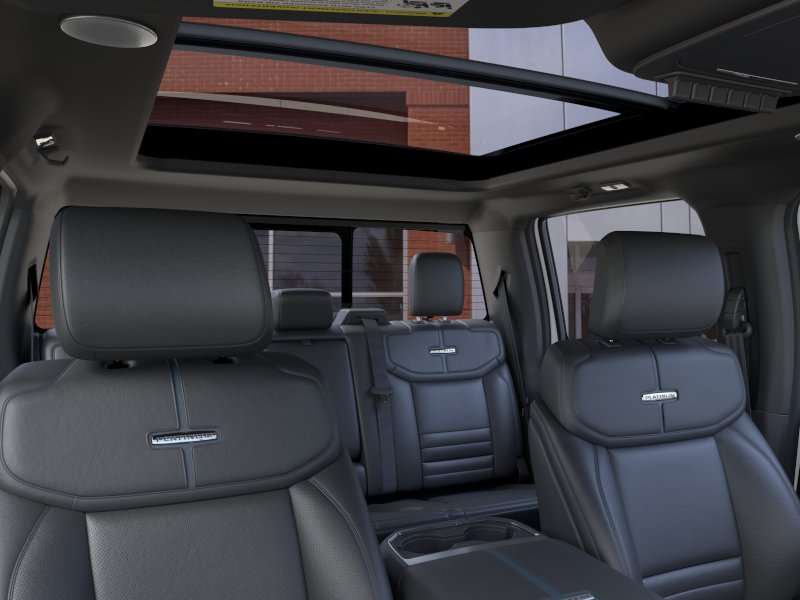 2026 Ford F-250 Super Duty Platinum - Photo 44