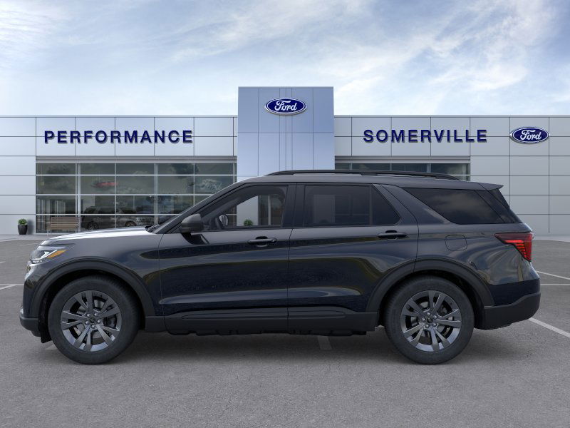 2026 Ford Explorer photo 2