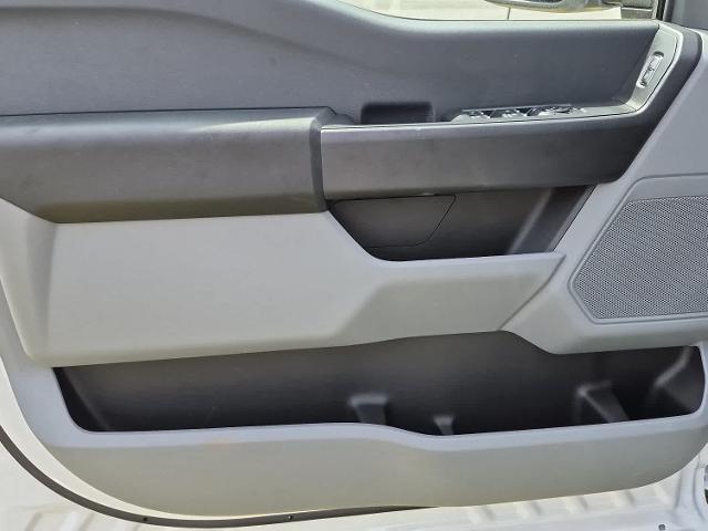 2026 Ford Super Duty F-350 SRW Chassis Cab F-350&reg; XL 4WD Crew Cab 179 WB 60 CA
