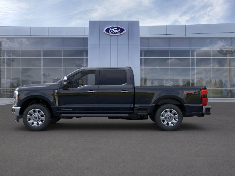 2025 Ford F-350 Lariat photo 3