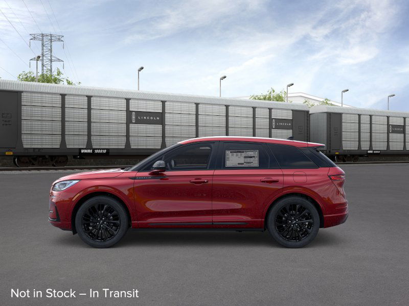 2025 Lincoln Corsair Premiere photo 3