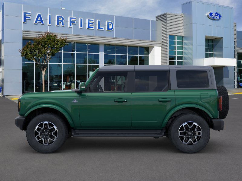 2025 Ford Bronco Outer Banks photo 3