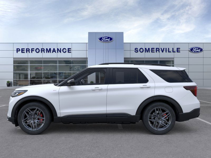 2026 Ford Explorer ST-Line photo 2