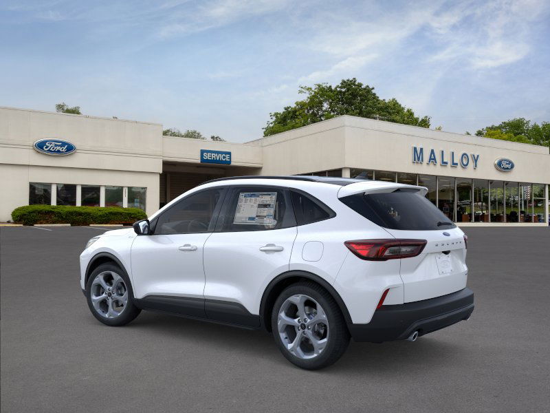 2026 Ford Escape ST-Line photo 4