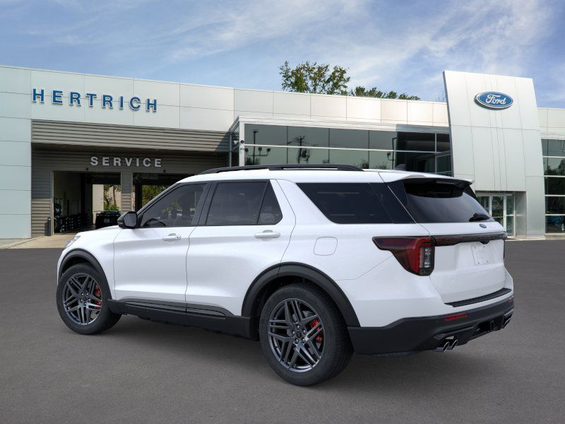 2025 Ford Explorer ST photo 4