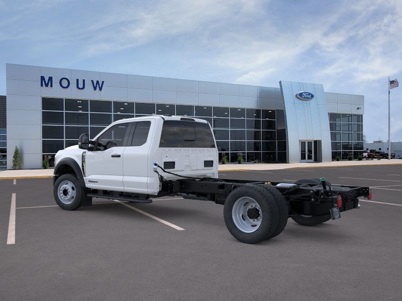 2025 Ford F-550 XL photo 3