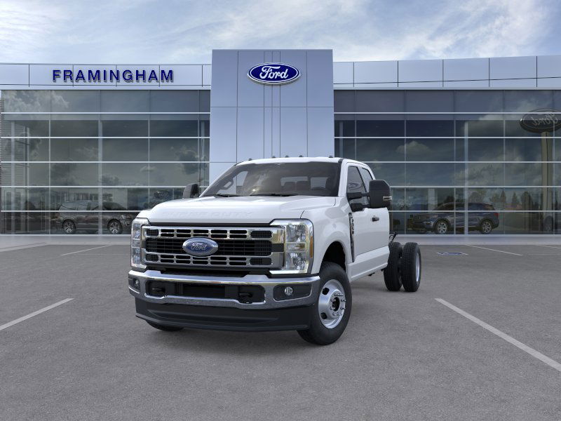 2026 Ford F-350 photo 2
