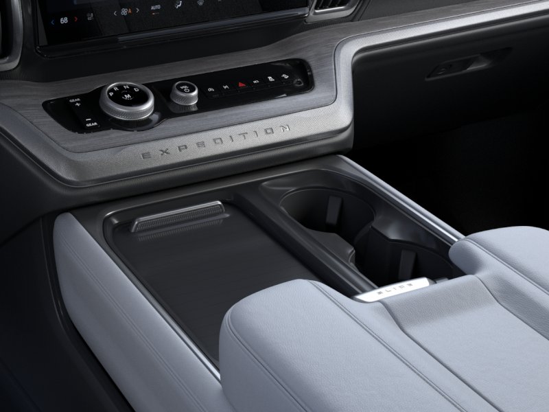 2026 Ford Expedition Platinum - Photo 15