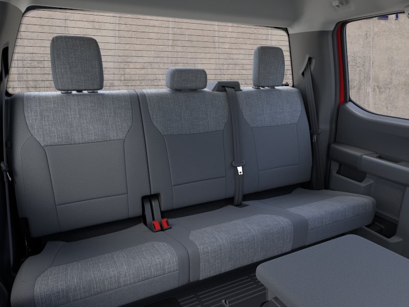 2025 Ford F-350 Super Duty Chassis Cab XLT - Photo 33