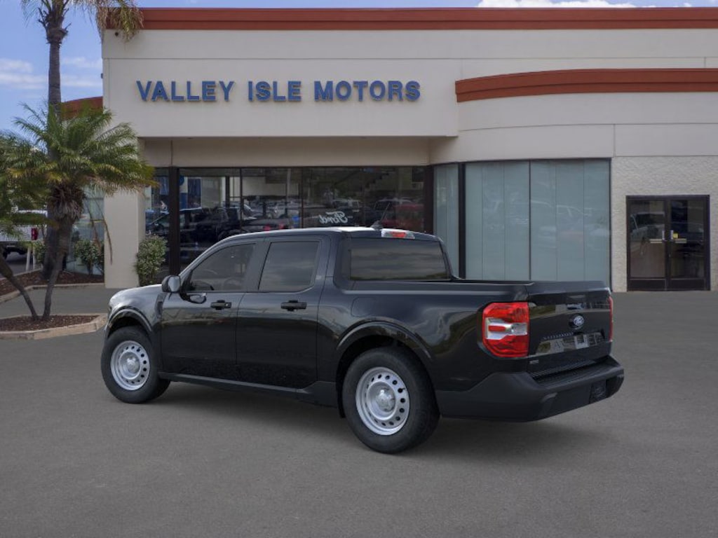 New 2025 Ford Maverick XL Truck SuperCrew