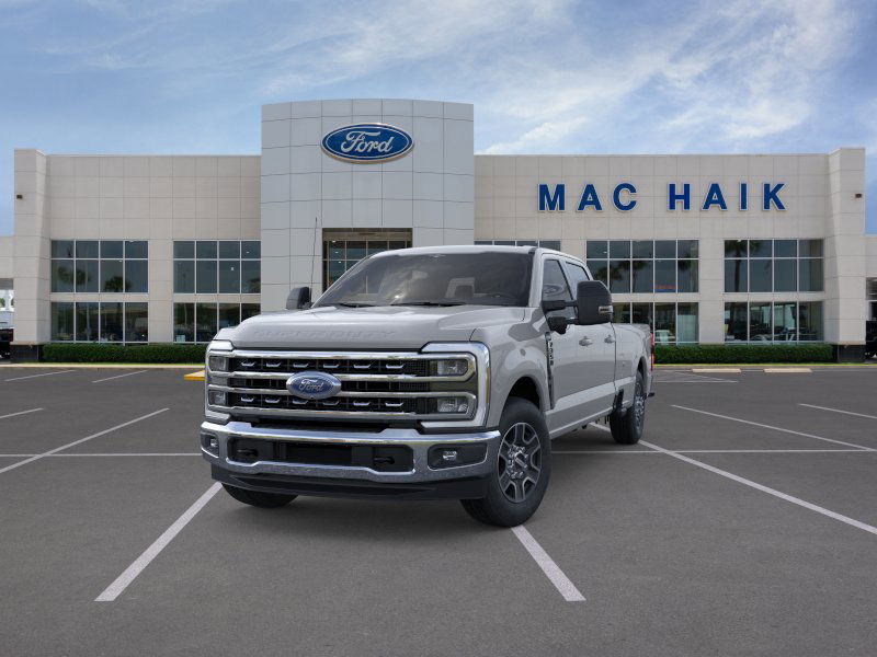 2026 Ford F-350 Lariat photo 2