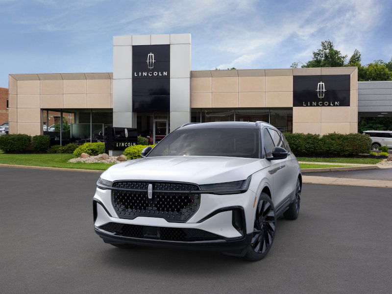 2025 Lincoln Nautilus Reserve photo 3