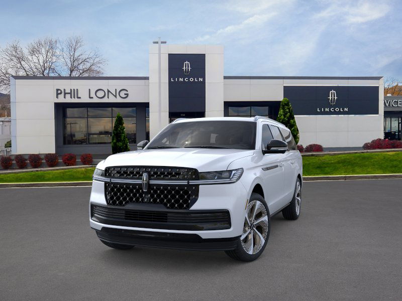 2025 Lincoln Navigator Black Label photo 2