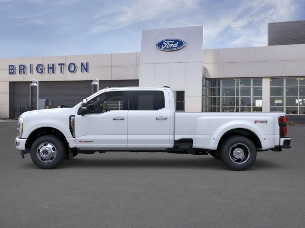 New 2026 Ford F-350SD Platinum Truck Crew Cab