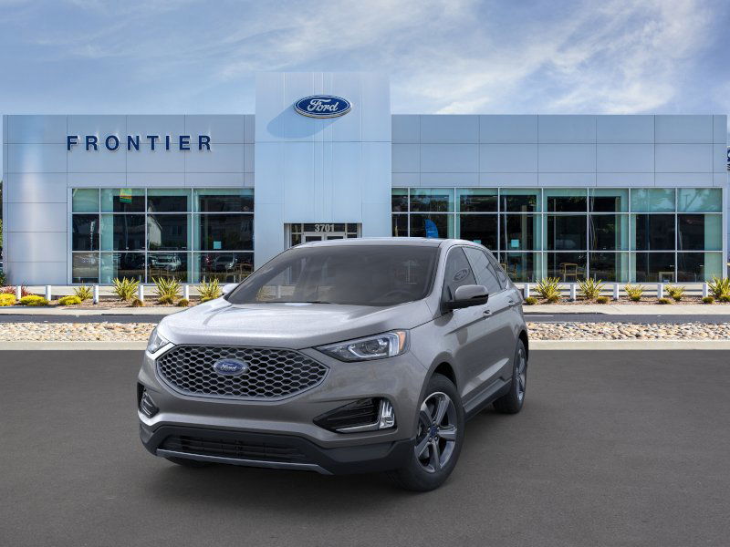 2024 Ford Edge SEL photo 2