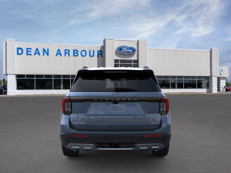 2026 Ford Explorer photo 4