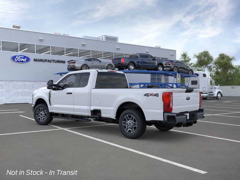 2025 Ford F-350 XLT photo 4